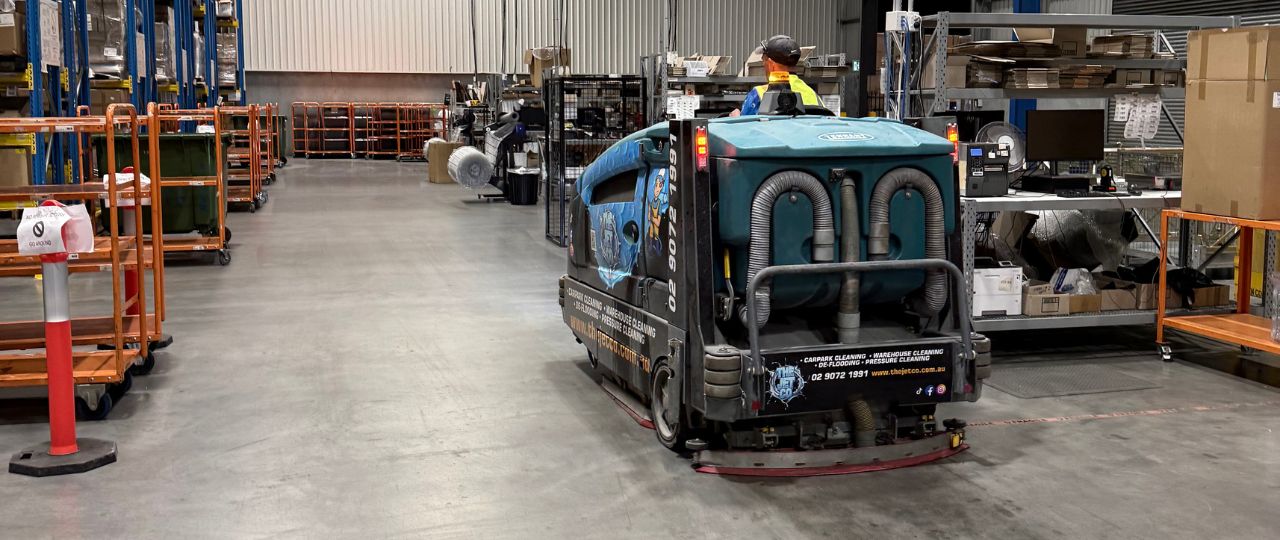 6 Benefits of Industrial Floor Sweeping for Businesses