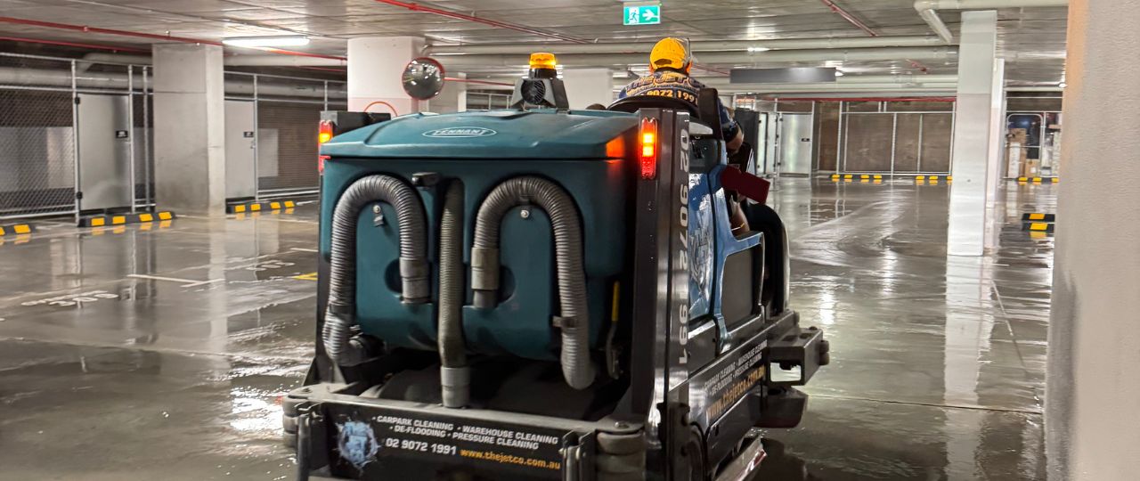 5 Benefits of Industrial Floor Scrubbing